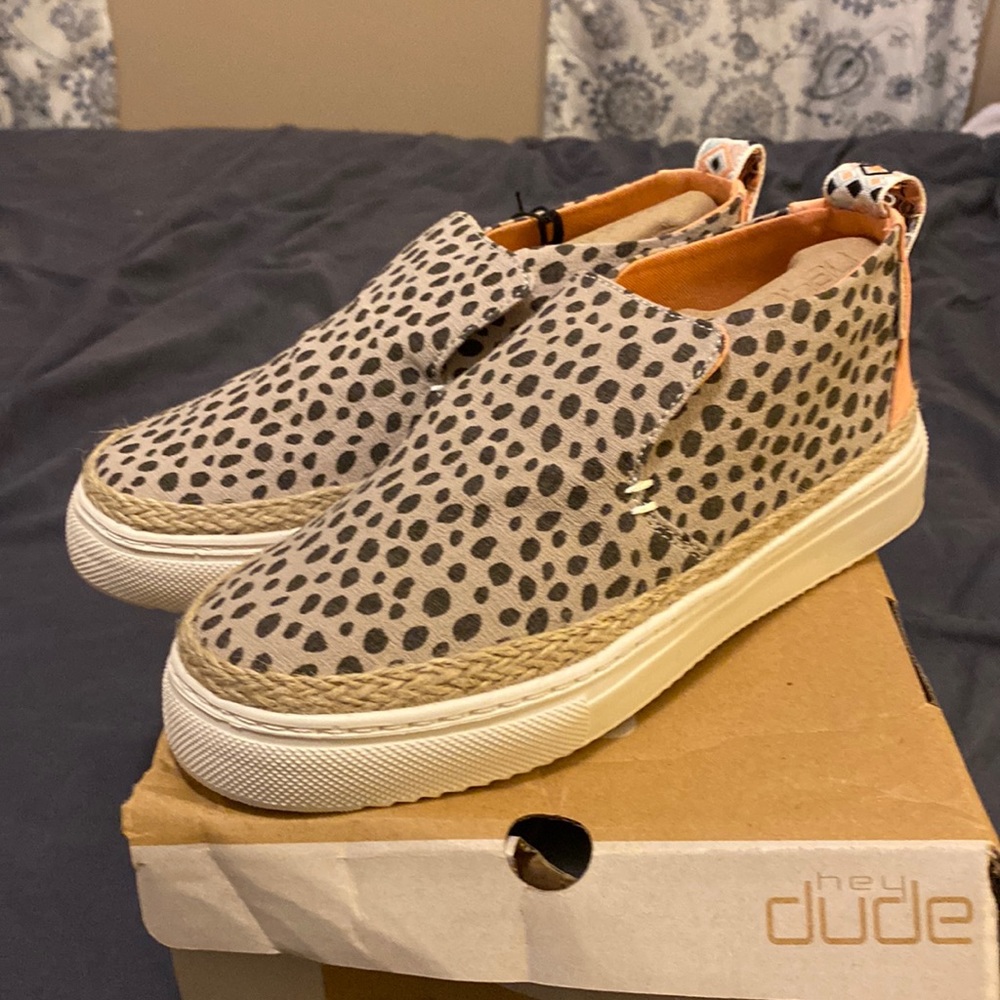 Hey Dude Womens 4 Peyton Cheetah Beige